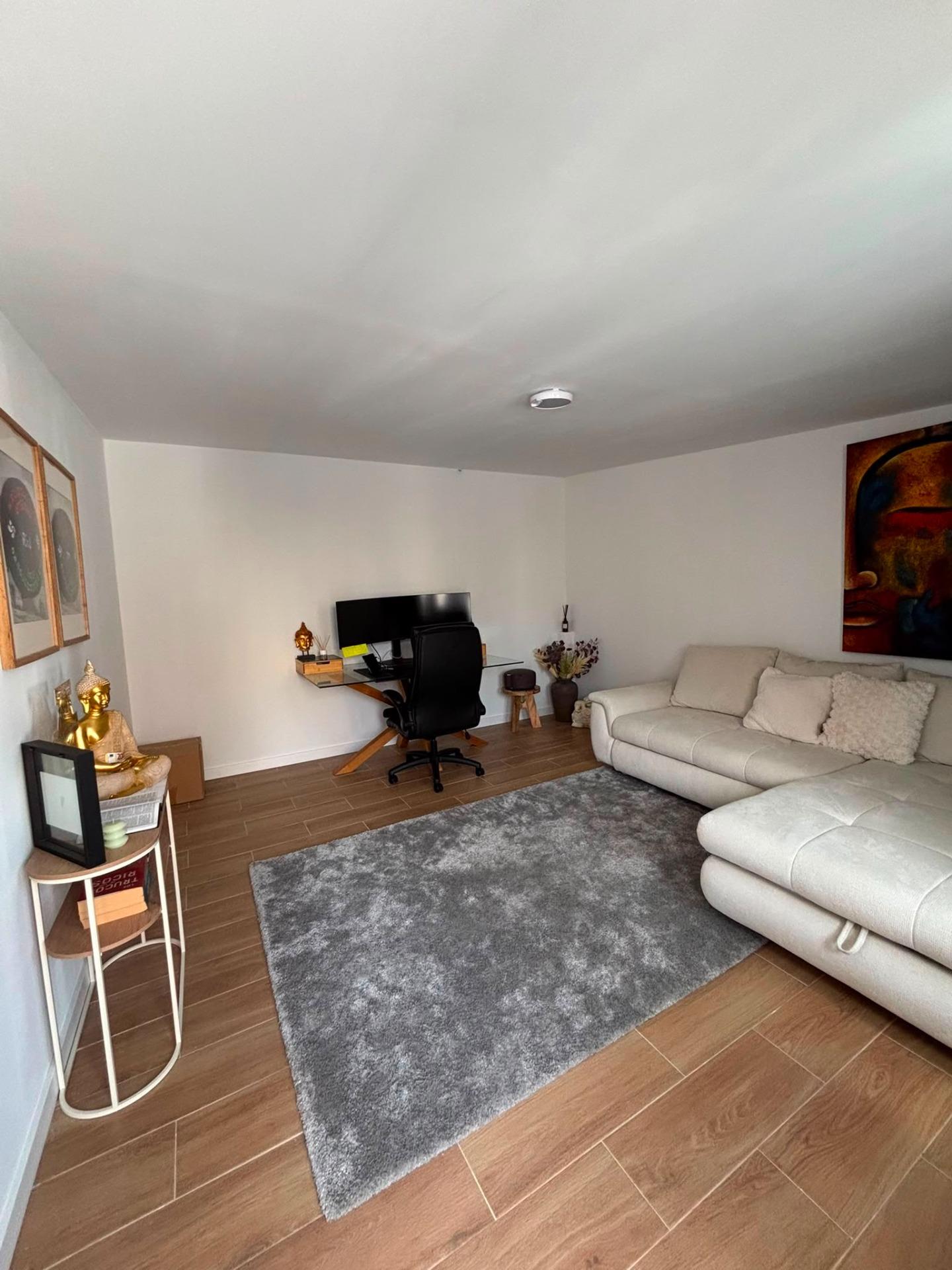 Fully Renovated 4-Bedroom Townhouse with Investment Potential in Central Torrevieja image 19