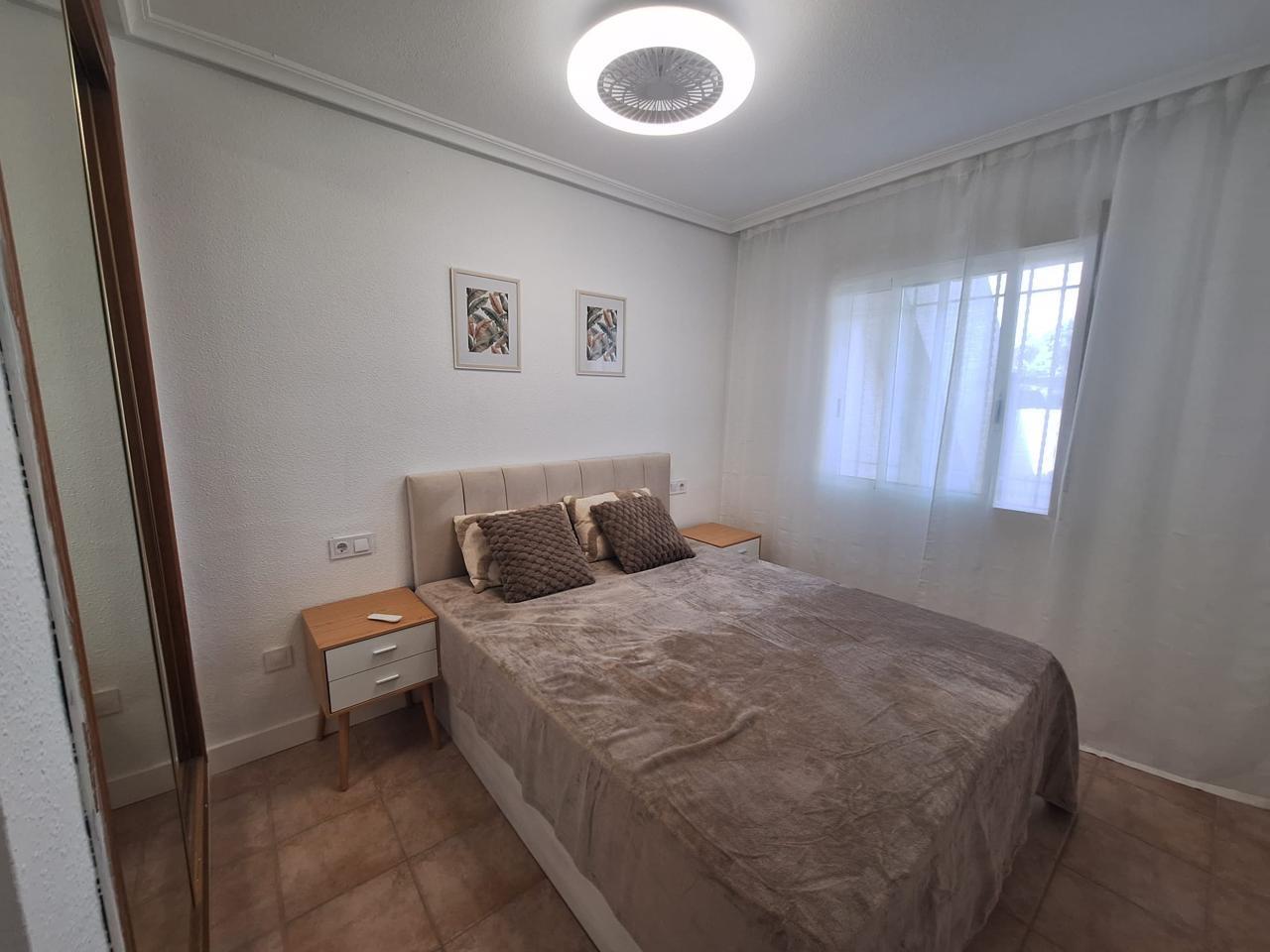 Fully Renovated South-Facing Bungalow Next to Habaneras & Carrefour in Torrevieja image 15