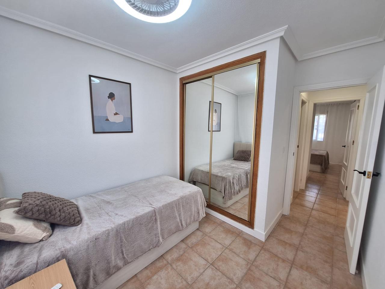 Fully Renovated South-Facing Bungalow Next to Habaneras & Carrefour in Torrevieja image 16