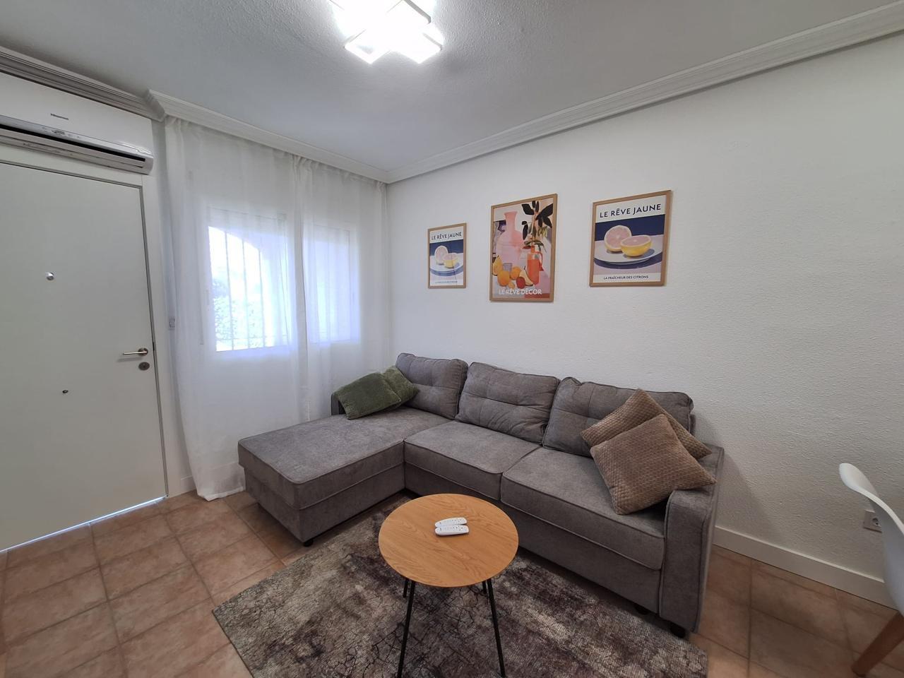 Fully Renovated South-Facing Bungalow Next to Habaneras & Carrefour in Torrevieja image 8