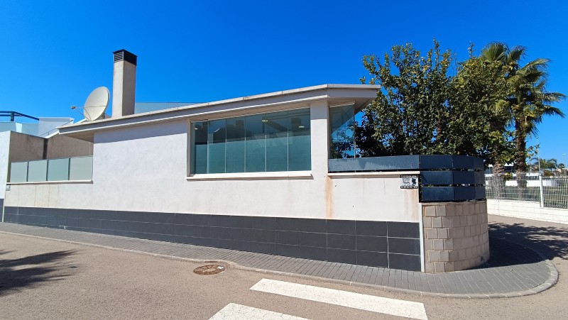 Modern 3-Bedroom House with Private Pool in Lomas de Cabo Roig, Orihuela Costa image 44