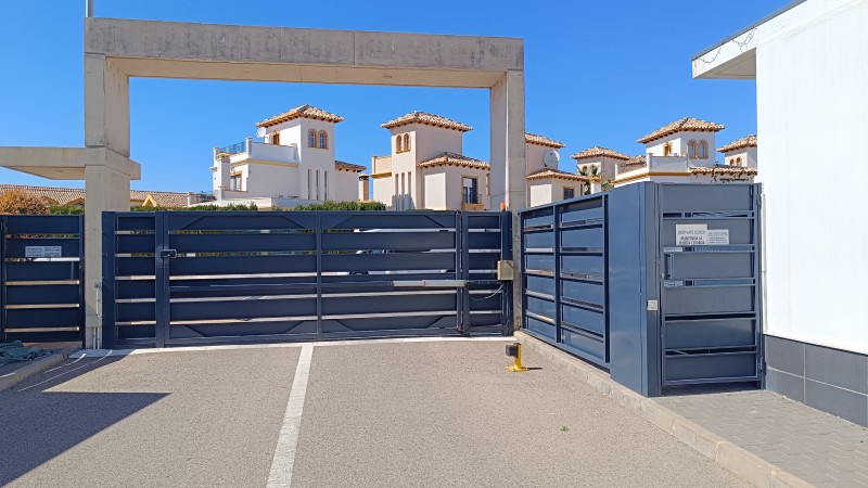 Modern 3-Bedroom House with Private Pool in Lomas de Cabo Roig, Orihuela Costa image 47