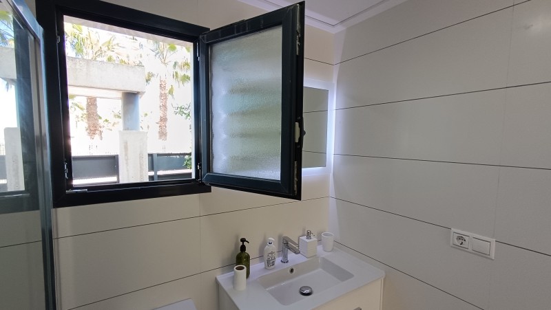 Modern 3-Bedroom House with Private Pool in Lomas de Cabo Roig, Orihuela Costa image 19