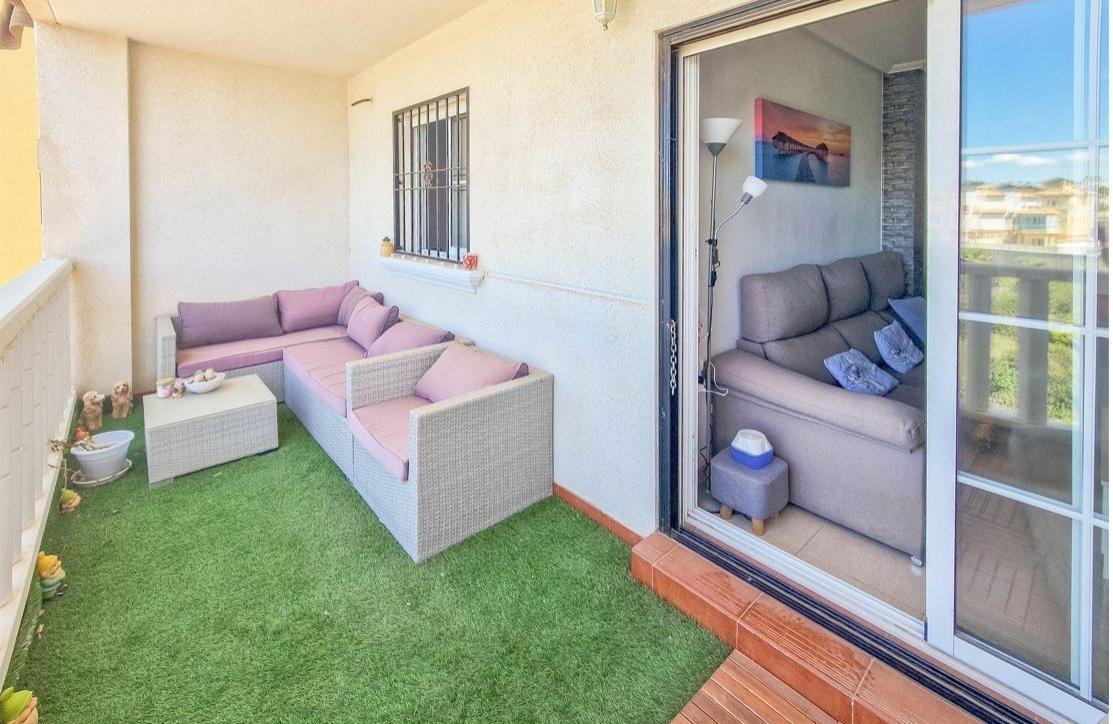 Renovated 2-Bedroom Apartment with Communal Pool in Lomas de Cabo Roig image 8